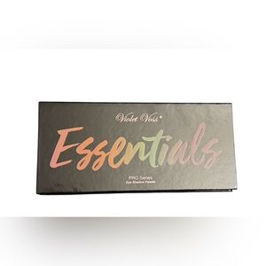 New Violet Voss Essentials Eyeshadow Palette